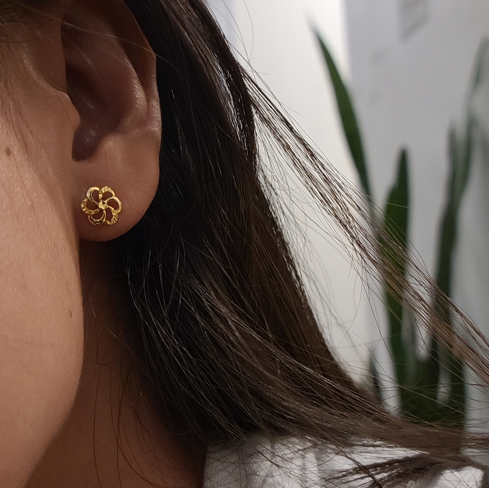 flower earrings